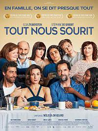 film Tout nous sourit